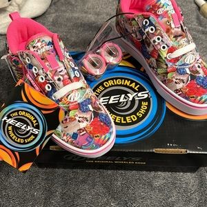 Heelys The Original Wheeled Shoe